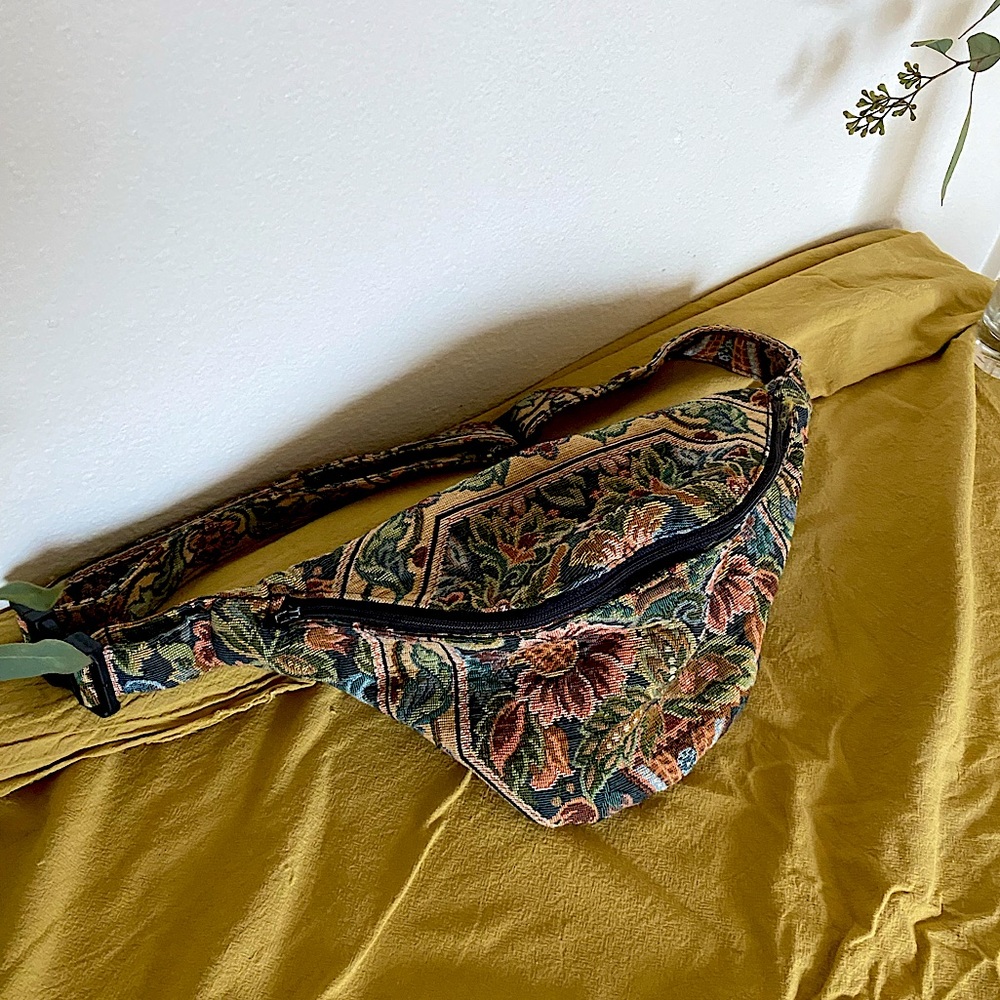 Tapestry Pattern Fanny Pack